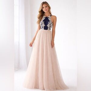 Blondie‎ Nites Embellished Maxi Evening Gown Size 5 Coquette Romantic Lace Prom